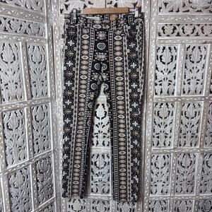 Anthropologie Pilcro Letterpress Serif Pants Skinny Tribal Corduroy SIZE 28 Boho